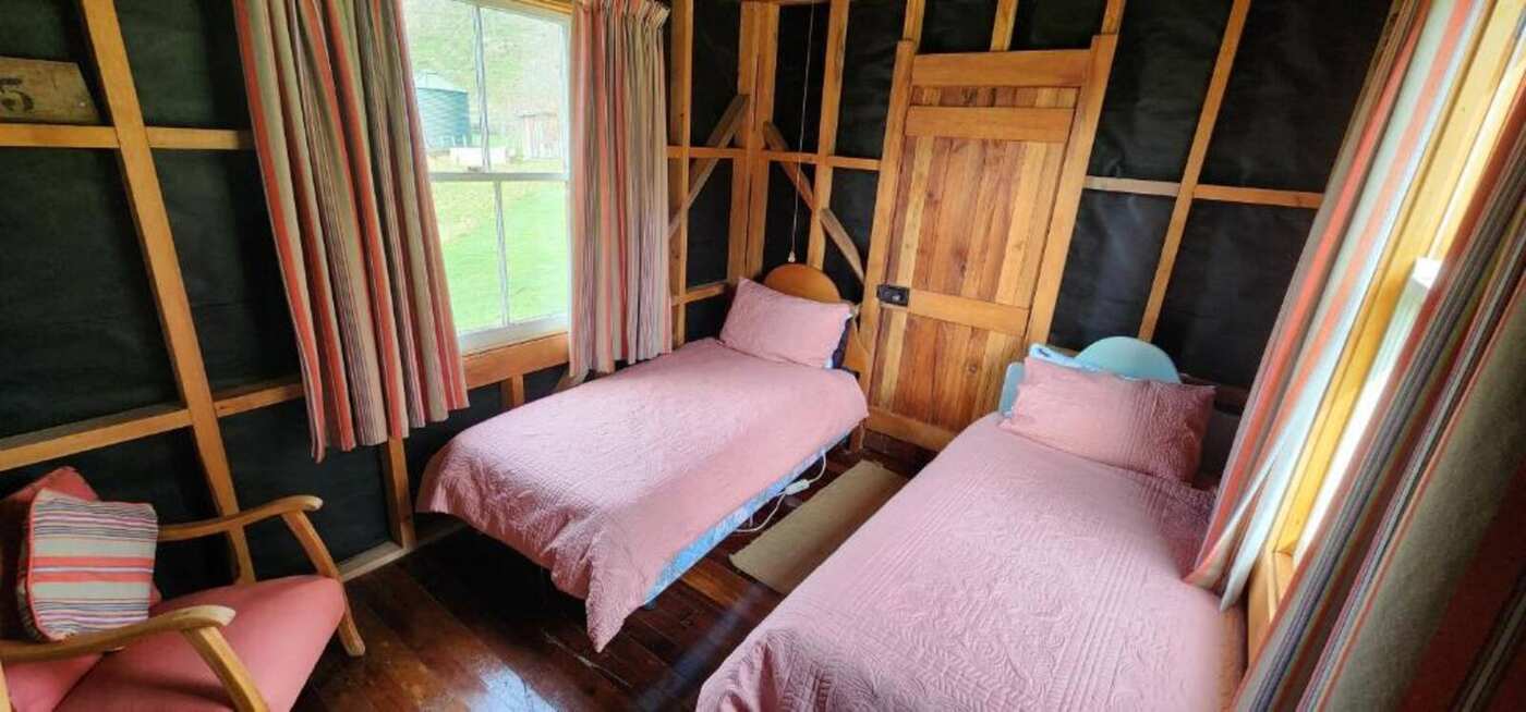 Standard Twin Room with Mountain View - Annex